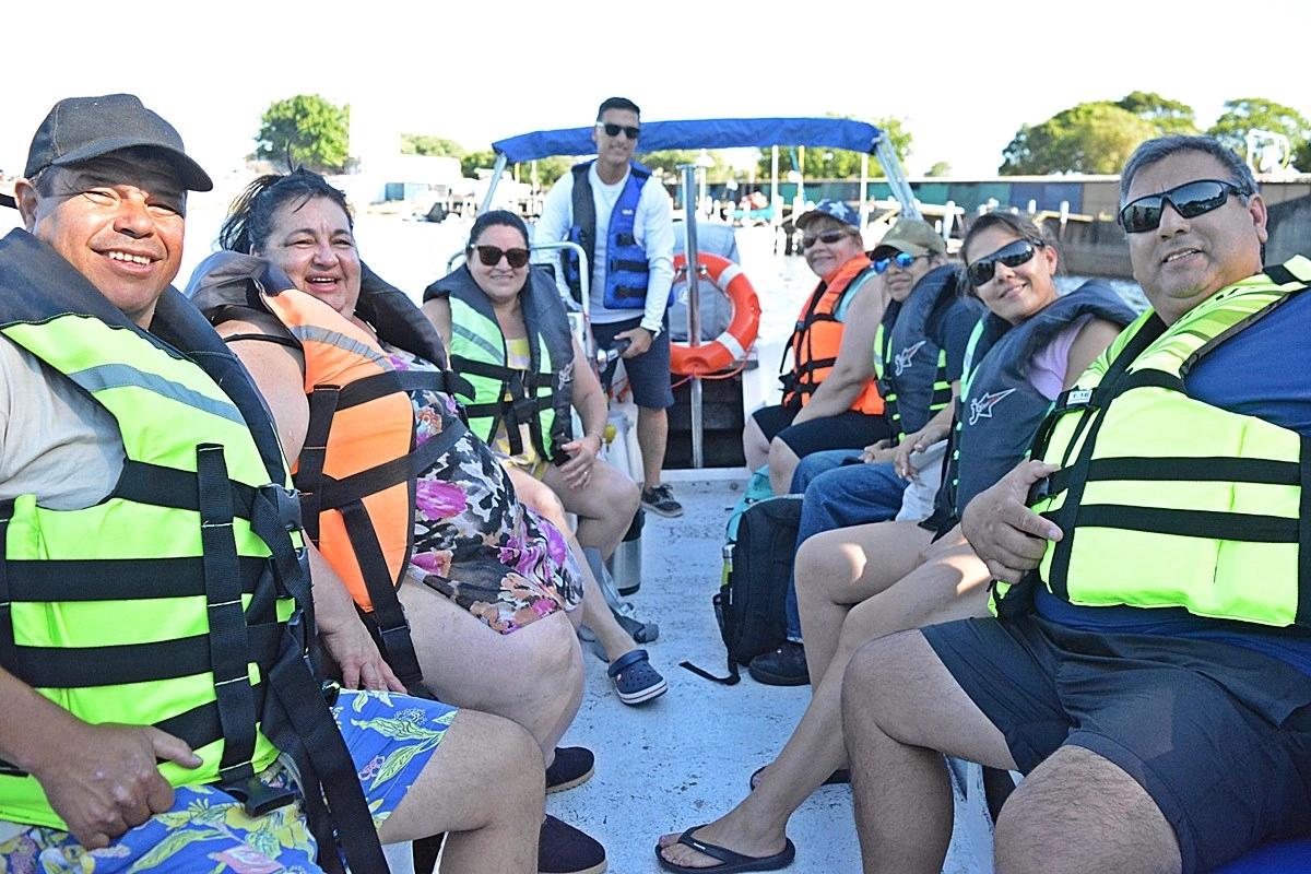 La excursi&oacute;n acu&aacute;tica se hace con todas las medidas de seguridad