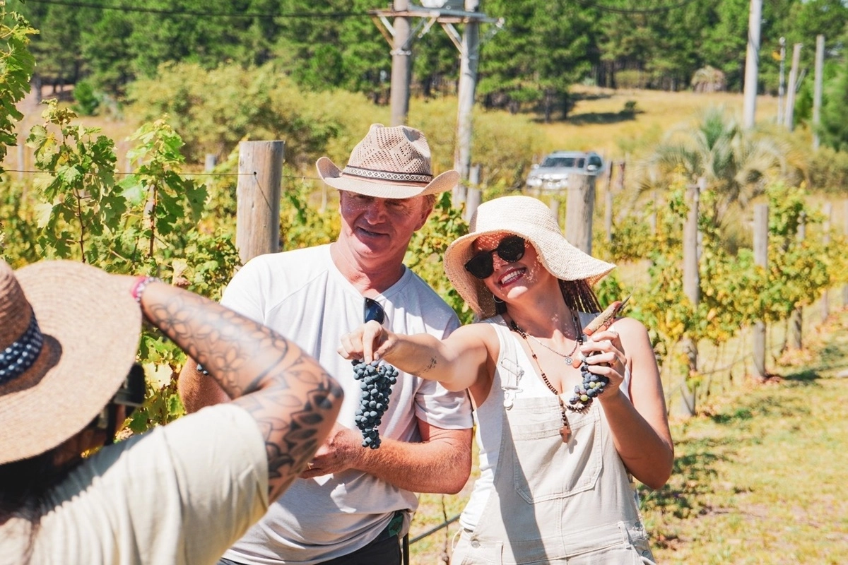 Los desfiles de carnaval, las playas, termas y los paseos gastron&oacute;micos, se imponen en la agenda.