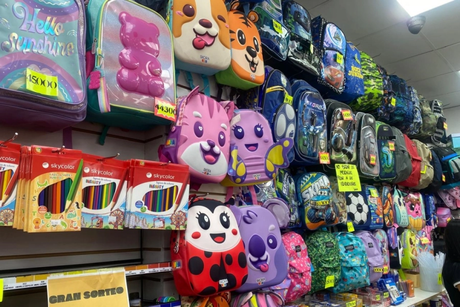 Con la compra de una mochila se accede a un sorteo.