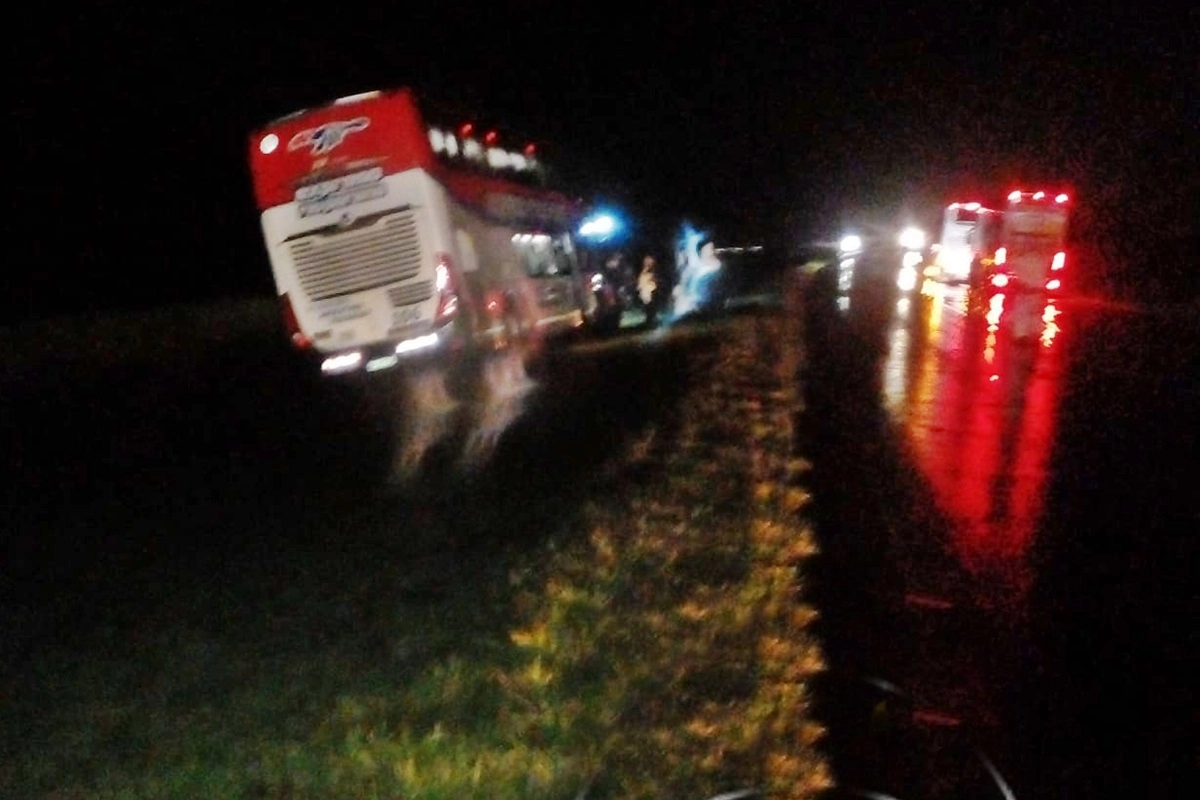 El accidente oblig&oacute; a establecer tr&aacute;nsito asistido en ese punto de la autov&iacute;a