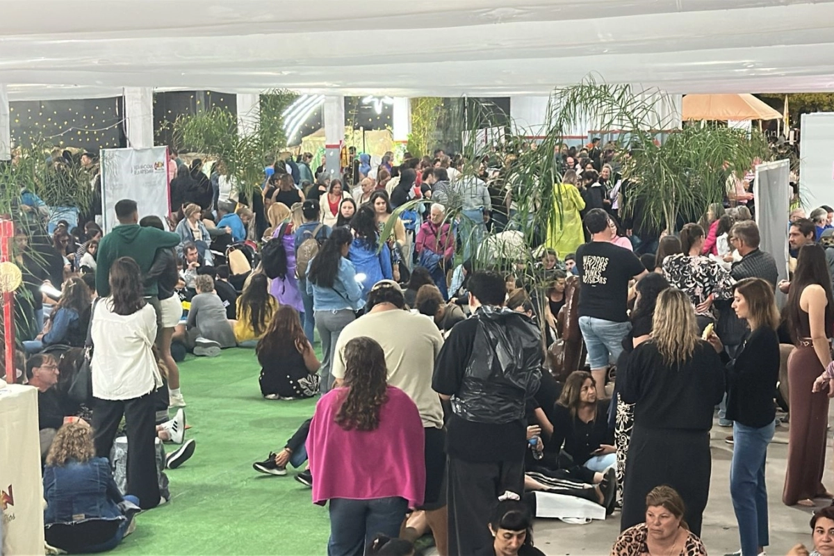 Los turistas colmaron Col&oacute;n durante el fin de semana largo