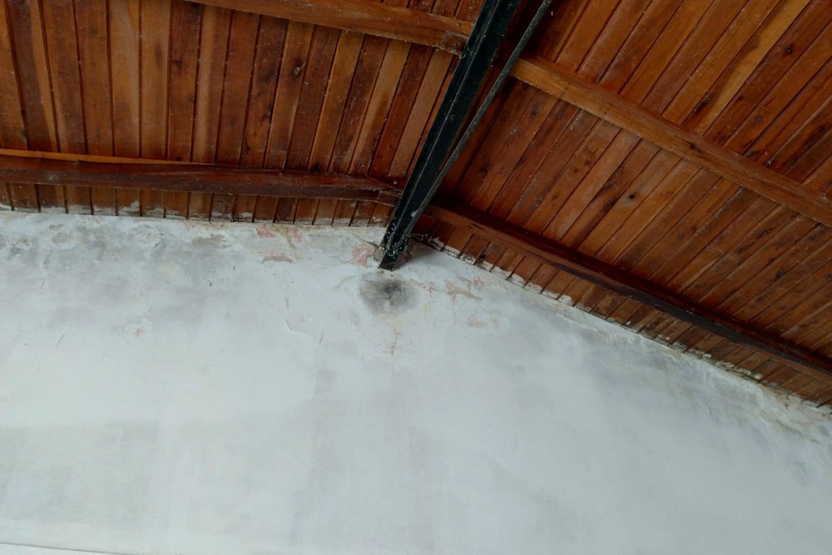 Agmer detall&oacute; los problemas en el edificio escolar.