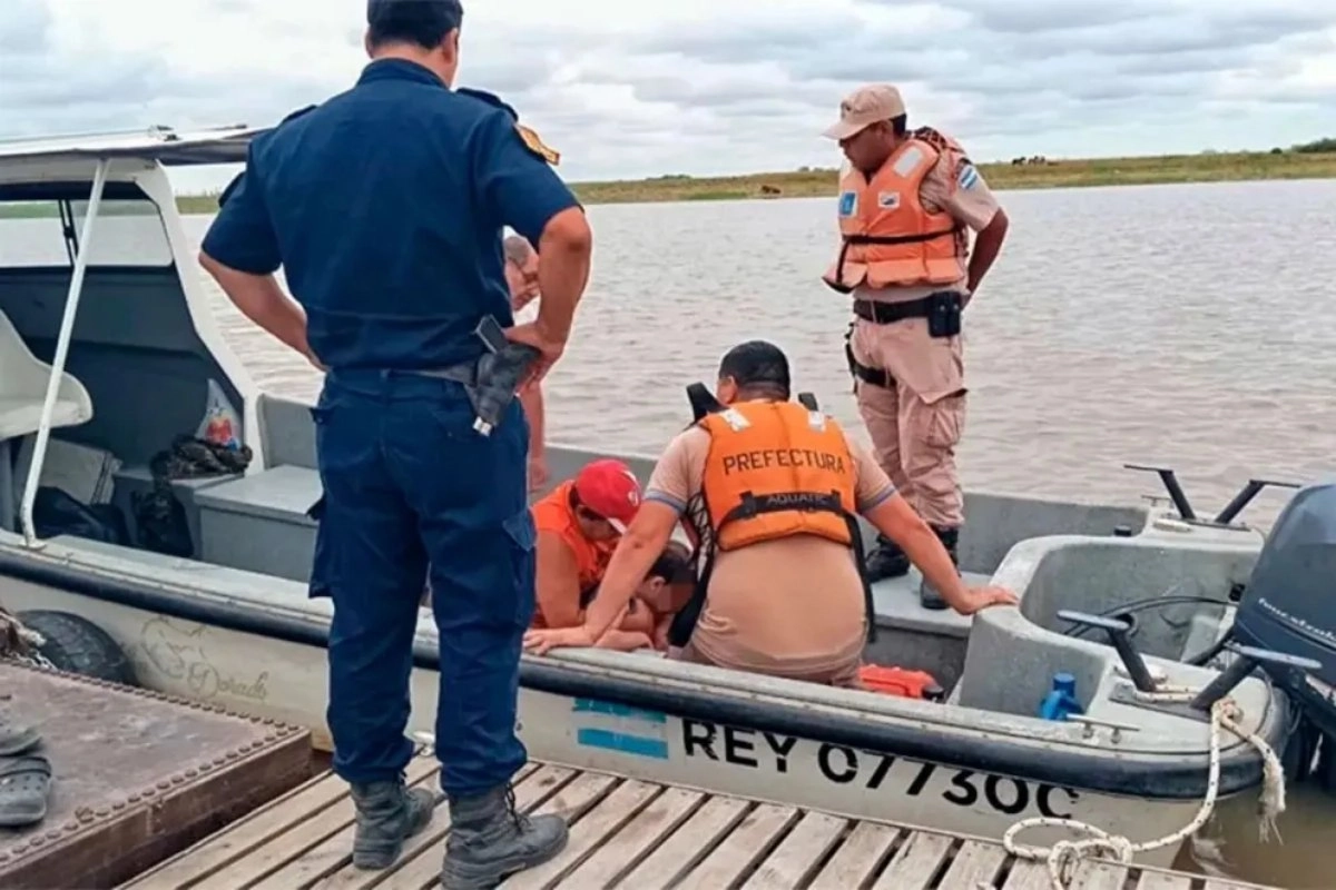 El pescador desaparecido fue encontrado por Prefectura.