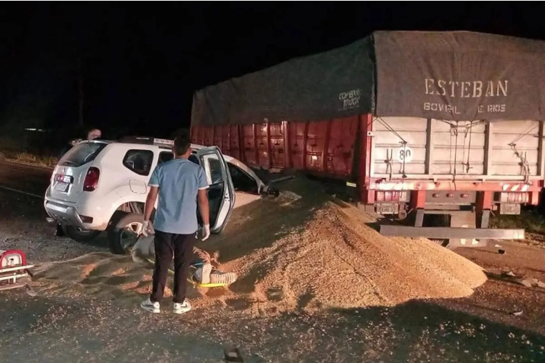 Otra tragedia vial sacude a Entre R&iacute;os dejando tres personas fallecidas tras un choque frontal