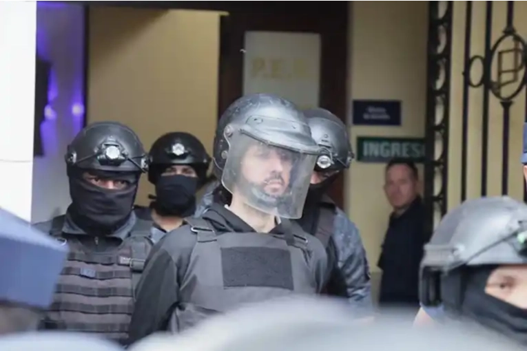 Laurta lleg&oacute; a Paran&aacute; y design&oacute; como defensor al ex abogado de Nahir Galarza