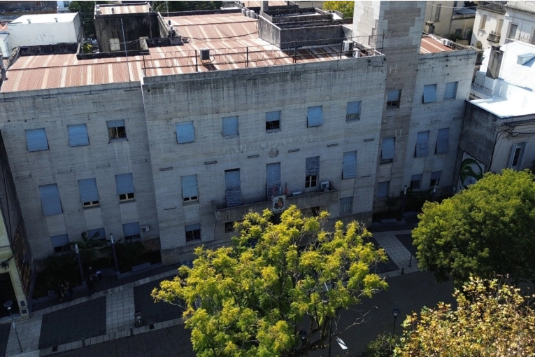 El municipio inici&oacute; sumario y separ&oacute; de sus funciones a los inspectores del video viralizado por comerciante