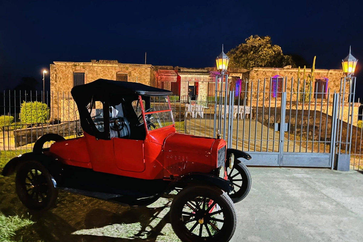 Buscan que llegue a Concordia un auto de 1904.