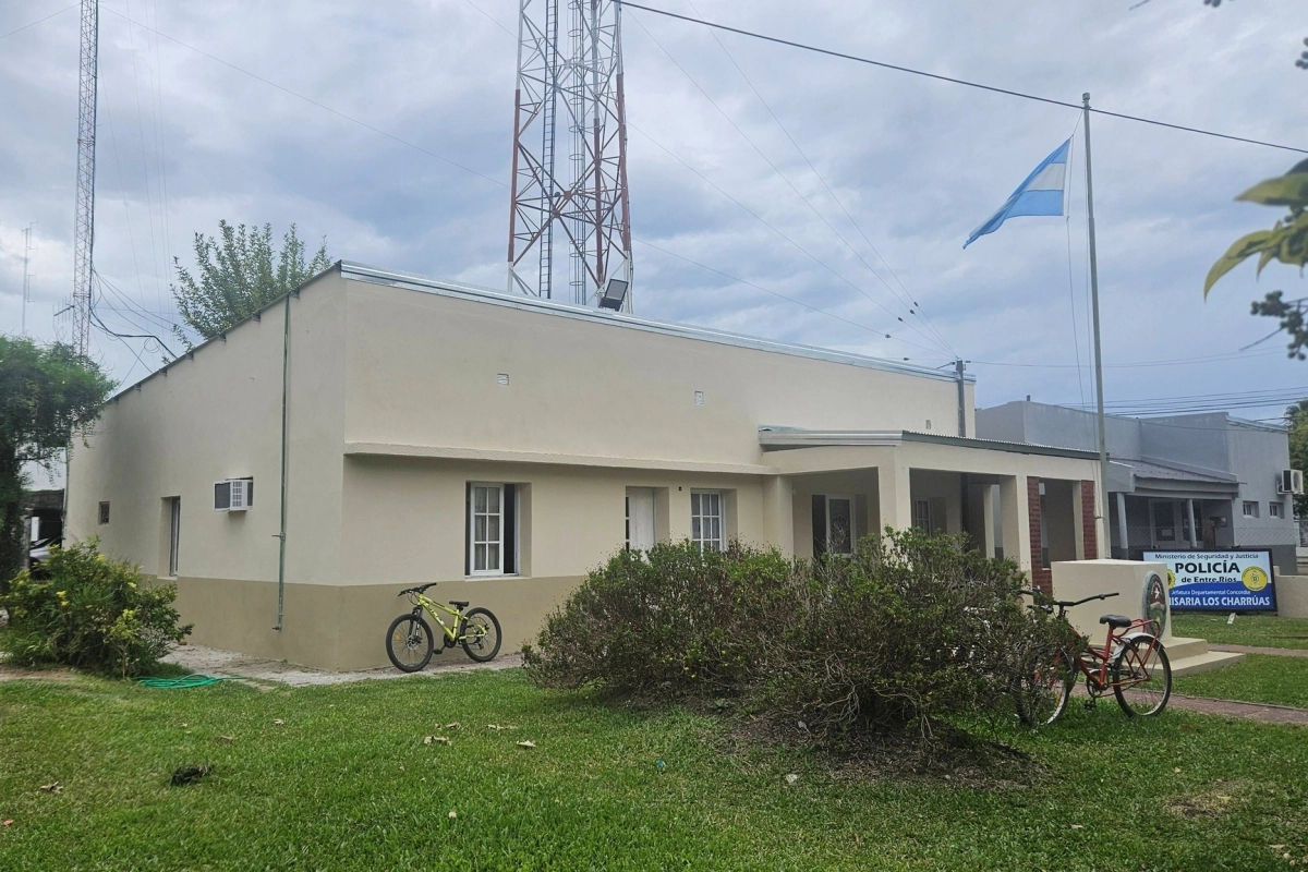 Trabajos de refacci&oacute;n en la Comisar&iacute;a de Los Charr&uacute;as.