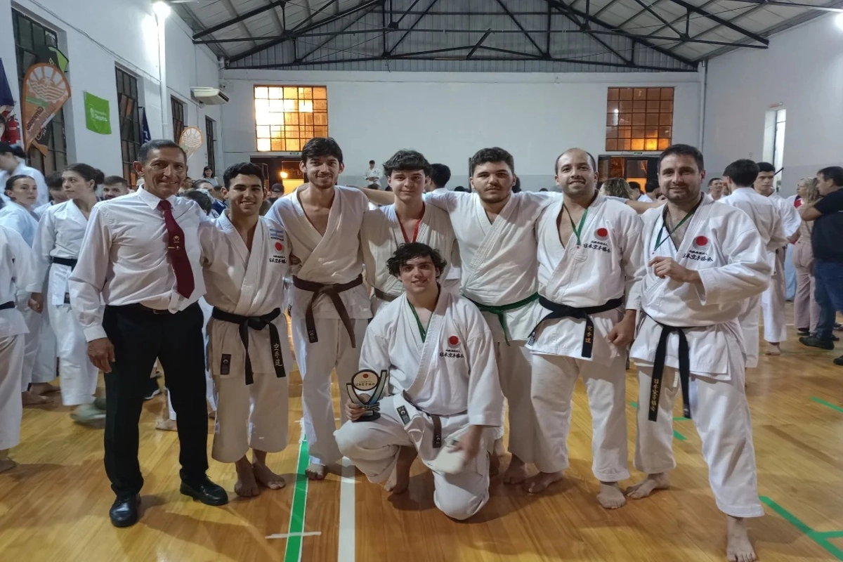 Delegaci&oacute;n entrerriana de Karate