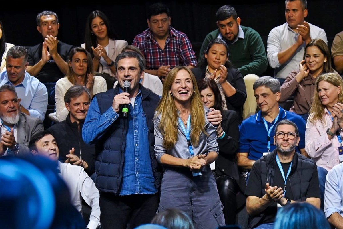 Los diputados Michel y Tolosa Paz.