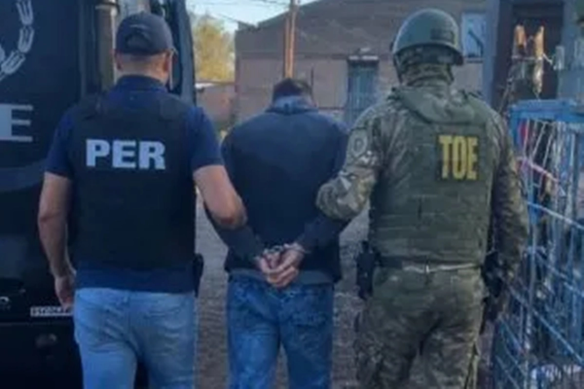 La detenci&oacute;n se da tras el ataque a un hombre de 67 a&ntilde;os, con un arma de fuego.