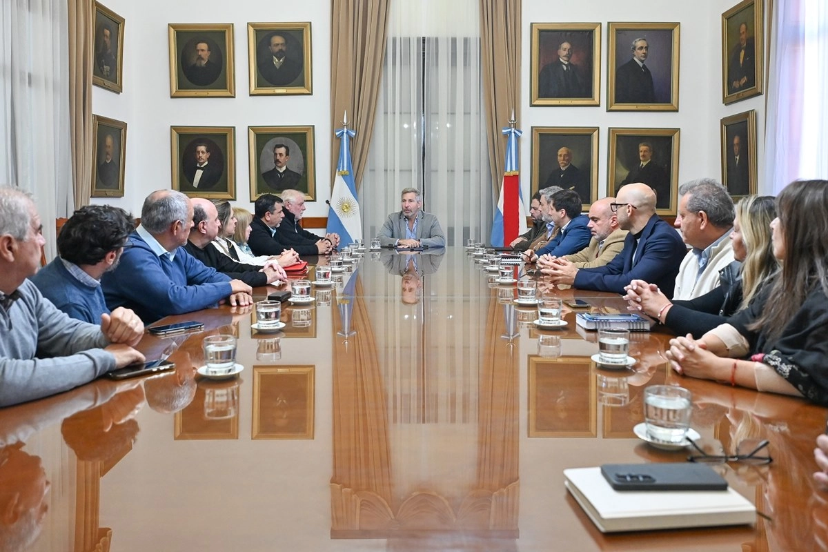 La reuni&oacute;n se concret&oacute; este viernes en Paran&aacute;.