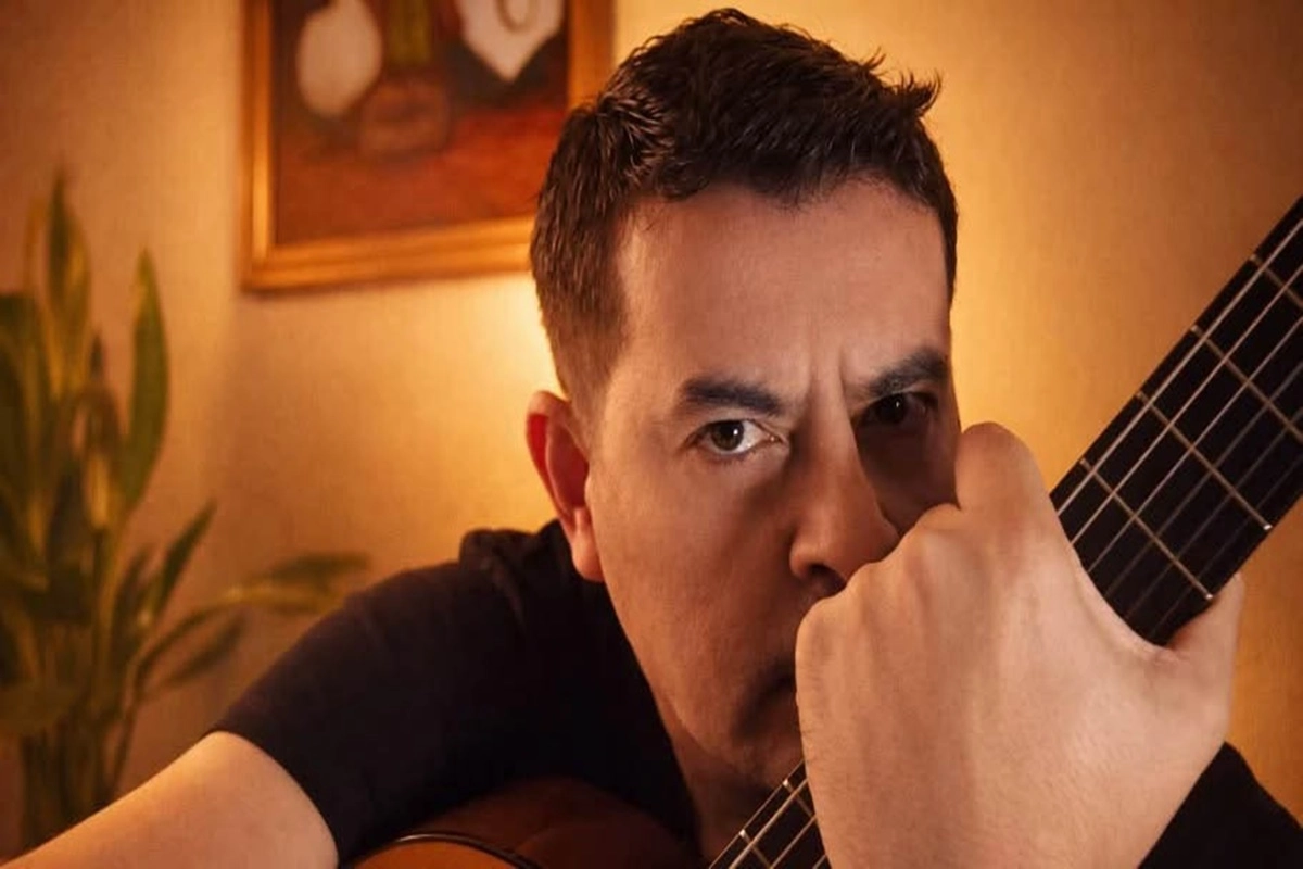 Actuar&aacute; previo a la presentaci&oacute;n de la banda Estelares.