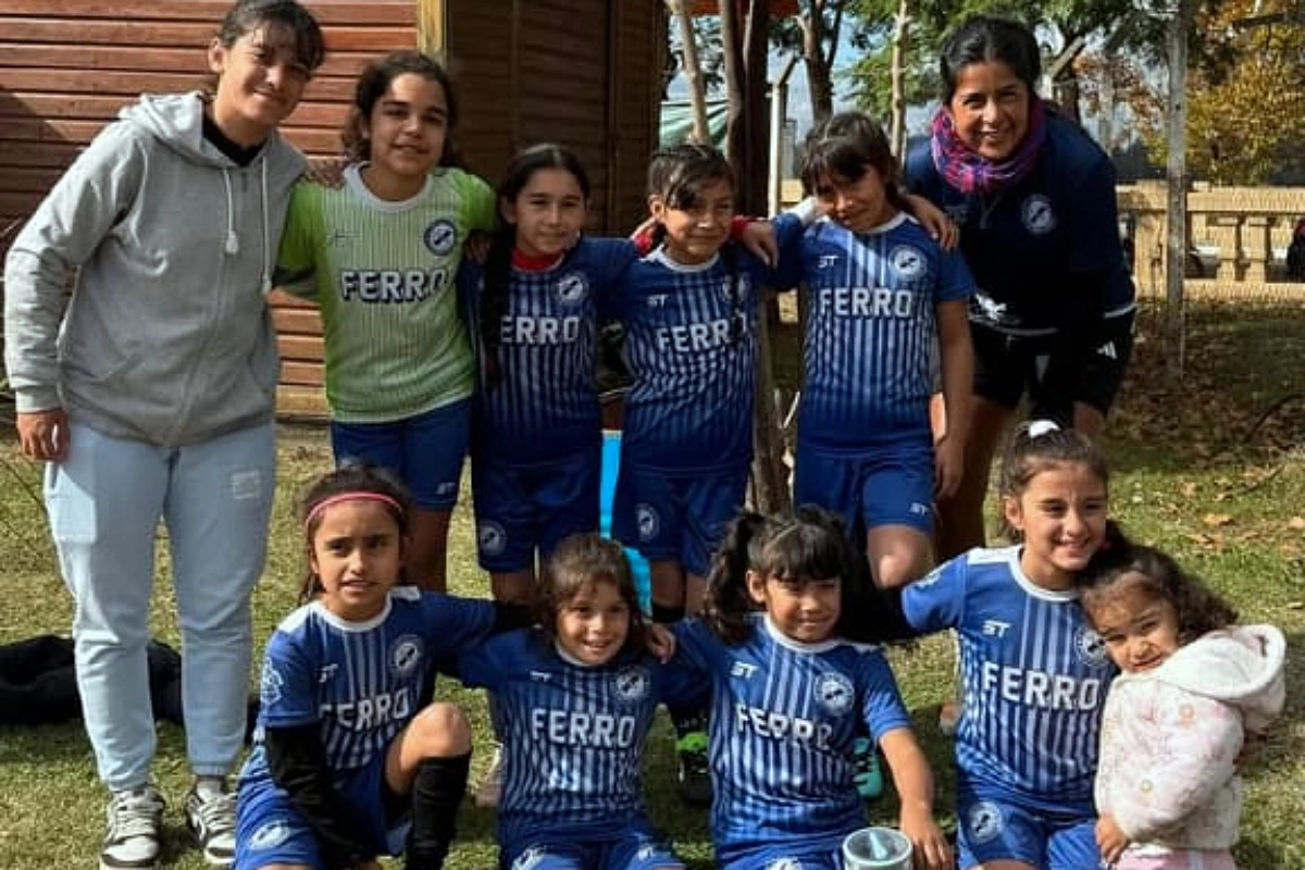 El primer equipo sub10 de Ferro.