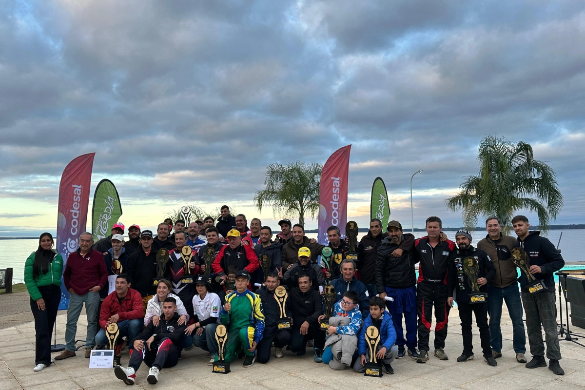 Los competidores en las termas de Viracho