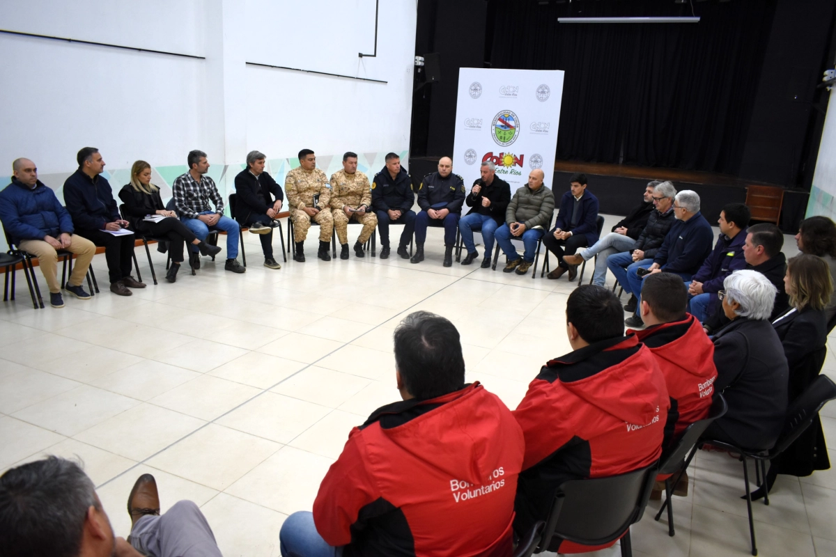 Reuni&oacute;n Defensa Civil en Col&oacute;n
