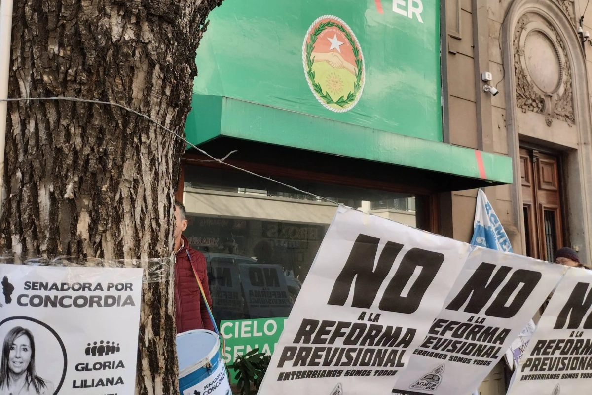 AGMER protest&oacute; en pleno centro de la ciudad.