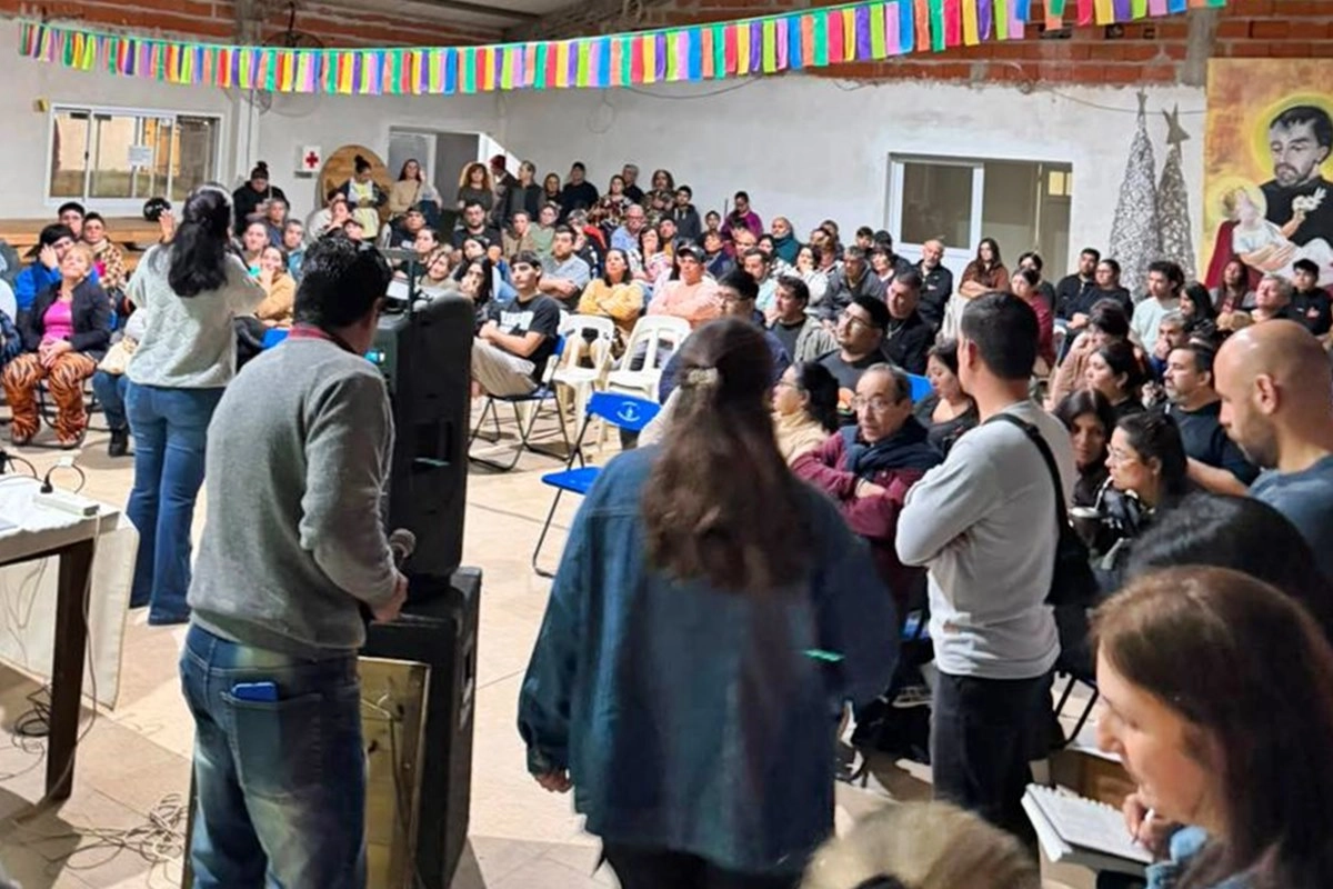 Este jueves por la noche hubo una tensa reuni&oacute;n entre feriantes y funcionarios municipales.