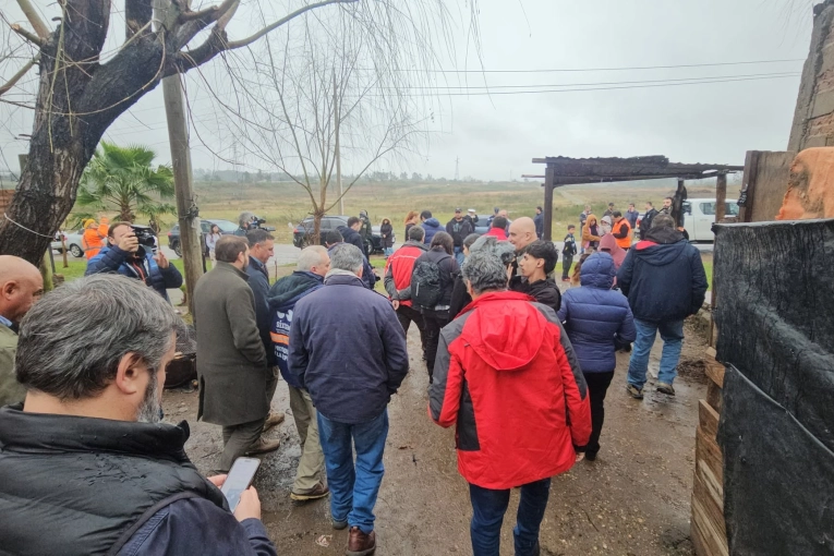 El presidente de Uruguay recorri&oacute; las zonas afectadas por el temporal en Salto