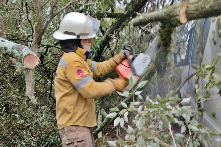 Desde Bomberos Voluntarios se detall&oacute; el intenso trabajo que debieron afrontar tras el temporal