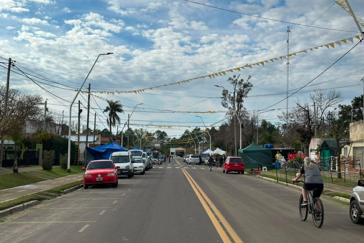 Los primeros puestos comenzaron a ubicarse esta ma&ntilde;ana.