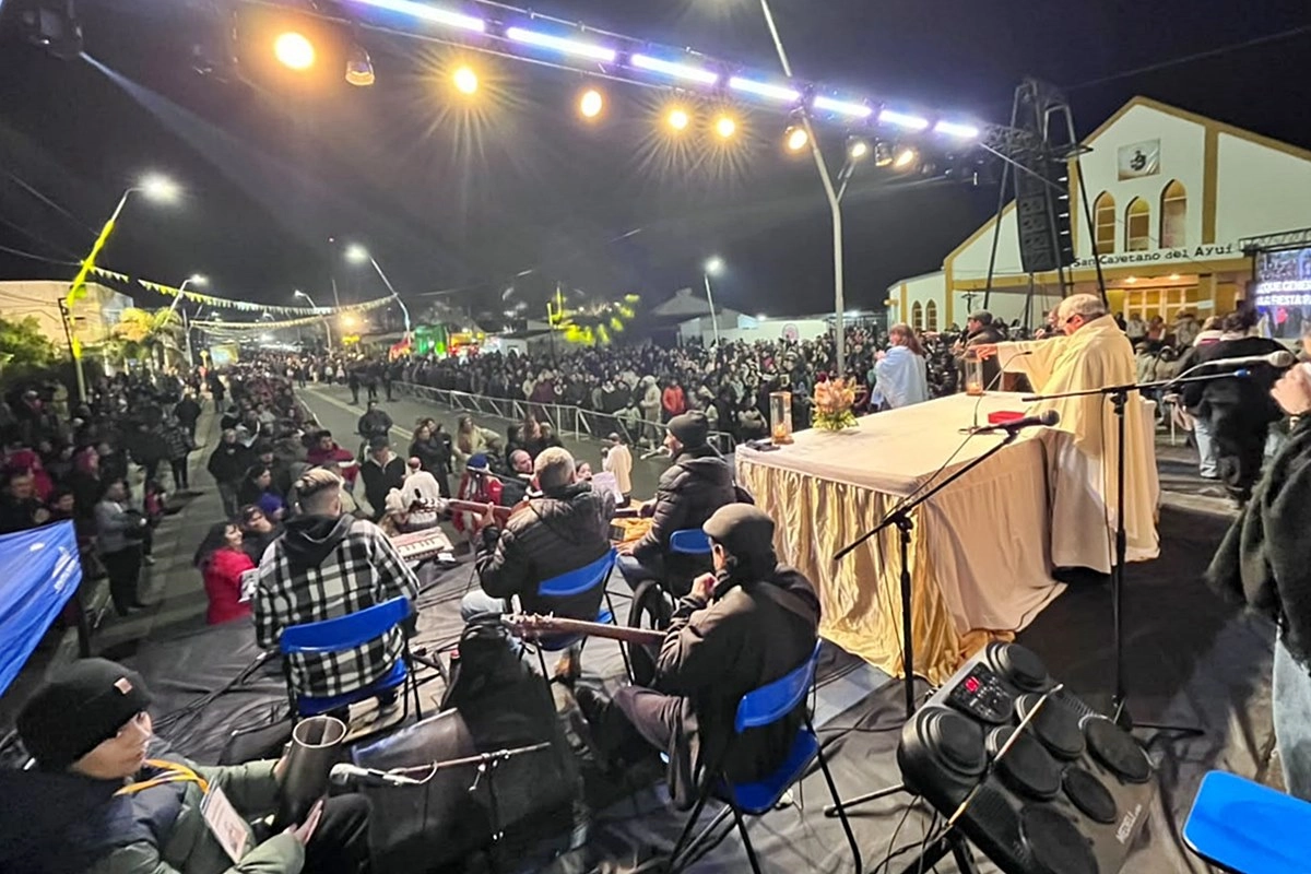 La &uacute;ltima misa se realiz&oacute; a las 21 hs. de este viernes.