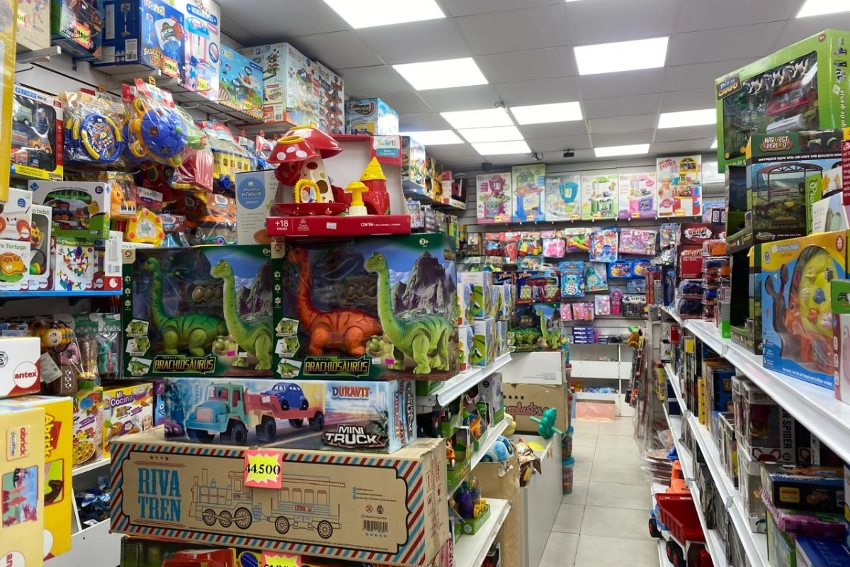 Las g&oacute;ndolas con todas la opciones en el Ofert&oacute;n del Once.