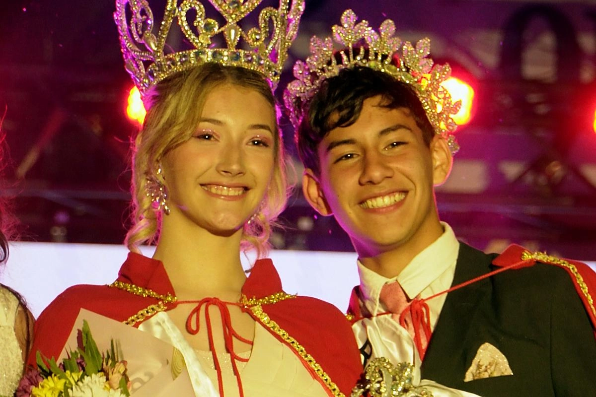 Doble coronaci&oacute;n para el Bachillerato Art&iacute;stico con Leila Rebot y Jerem&iacute;as Mi&ntilde;o