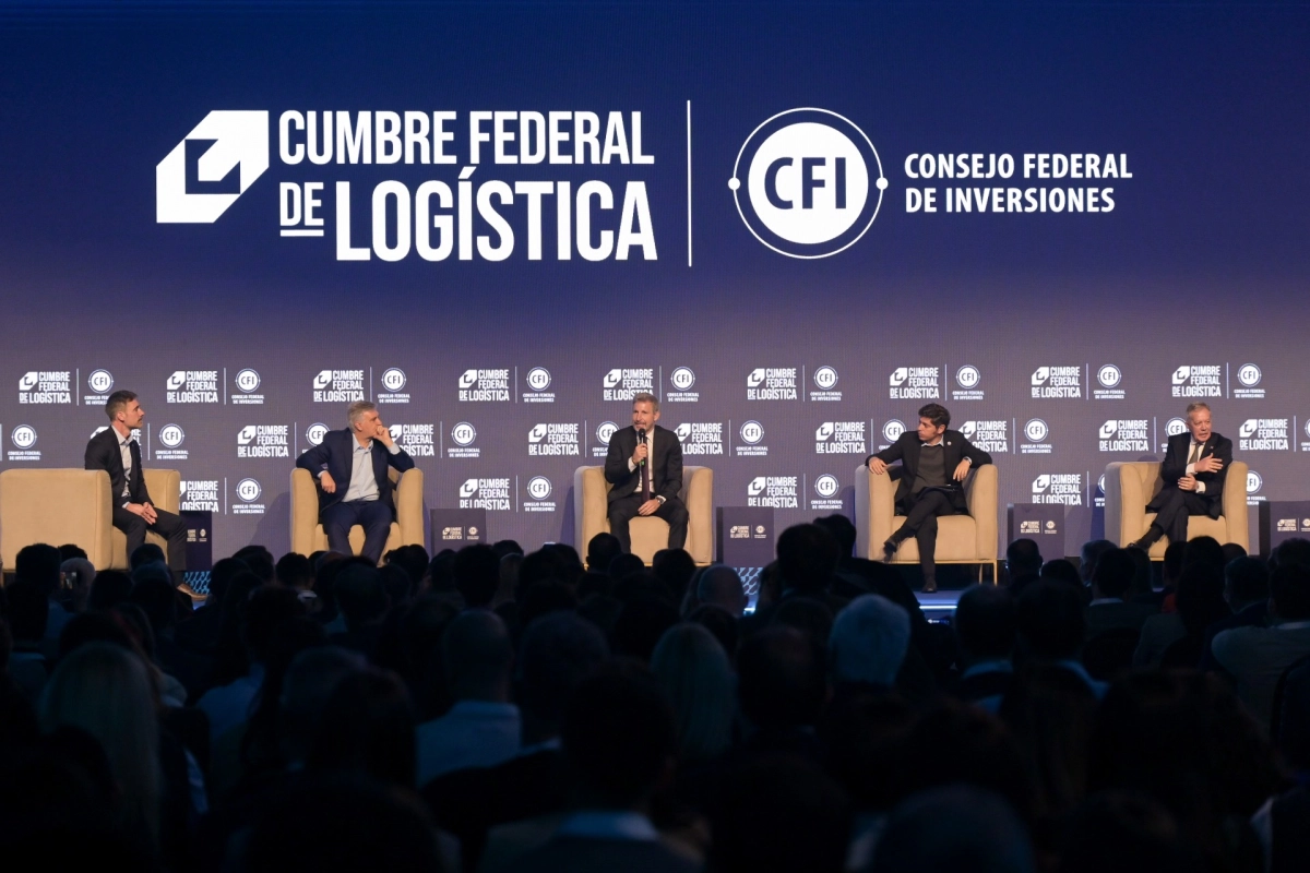 Frigerio particip&oacute; de la Cumbre Federal de Log&iacute;stica.